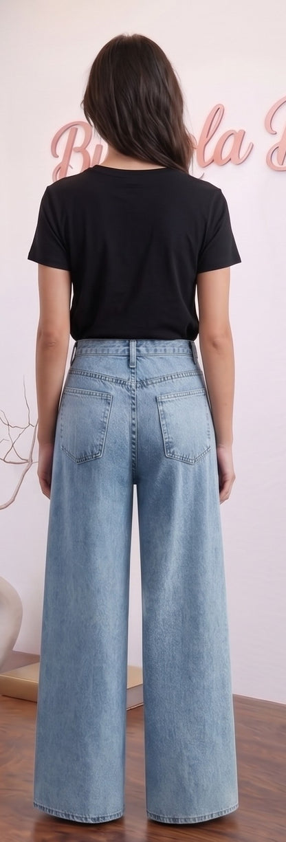 pantalón vaquero wide leg de tiro alto con cierre cruzado asimétrico y pernera ancha recta, mostrado en cuatro colores: negro desgastado, marrón chocolate, verde caqui y azul claro clásico