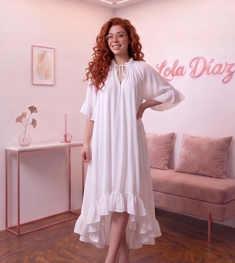 Detalle del dobladillo, costuras y acabado de Vestido midi holgado para mujer en colores liso negro, blanco, fucsia, verde esmeralda y rojo anaranjado, con escote redondo fruncido ajustable con lazo, mangas al codo acampanadas y falda fluida con doble volante en el bajo