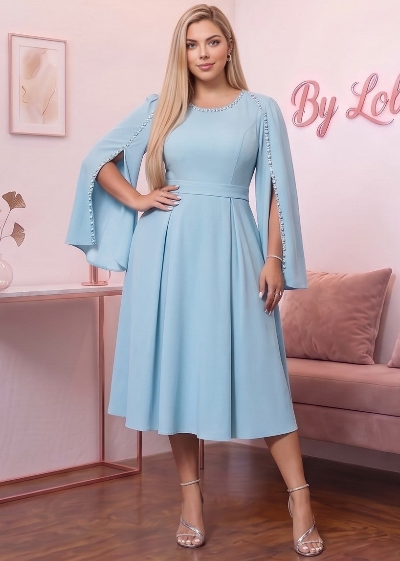 Vestido midi de fiesta y cóctel de corte evasé con cuello redondo adornado con pedrería brillante, cinturón a juego y mangas largas estilo capa con abertura lateral. Disponible en tallas grandes (L a 4XL)